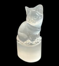 セレナイト製ねこの置物前1