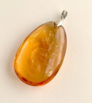 龍素彫しずく型シトリンペンダントトップ裏面