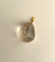 水晶のペンダントトップ