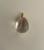 水晶のペンダントトップ