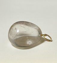 水晶のペンダントトップ