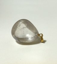 水晶のペンダントトップ